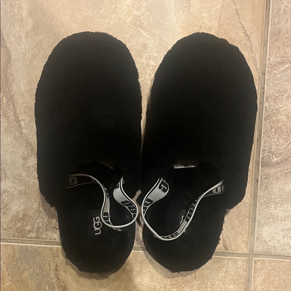Kids Ugg slippers
